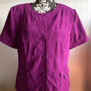 VTG.‎ Sag Harbor Women's Size 14 Purple Floral Embroidered Short Sleeve Blouse